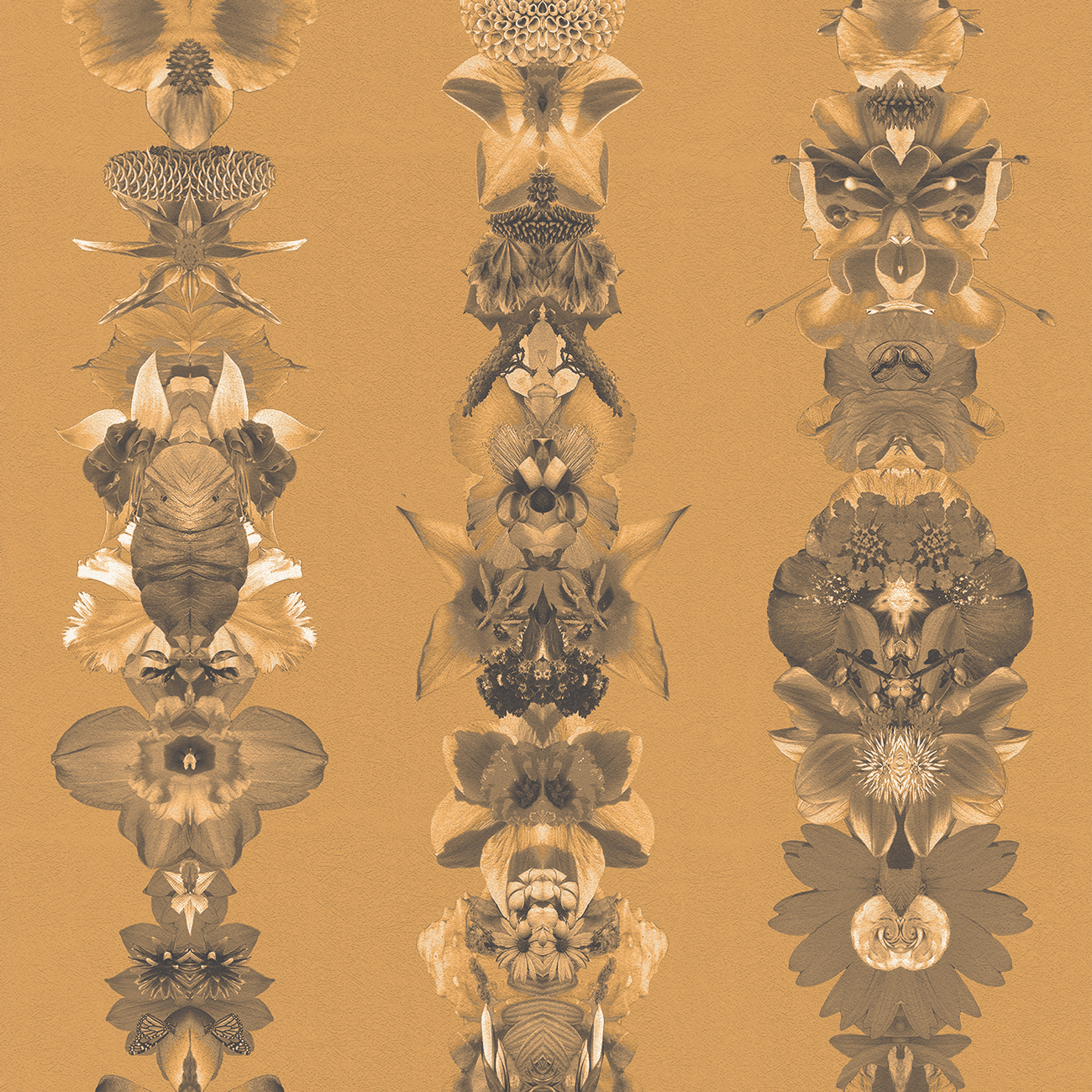 Royal Amuletes for Light Wallpaper